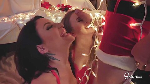 Xxx Christmas 3some Orgy!! Jill Kassidy, Kissa Sins, Johnny Sins Chopper In A Box!